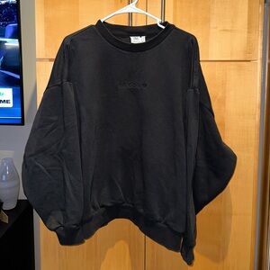 Adidas Oversized Black Crewneck Sweatshirt